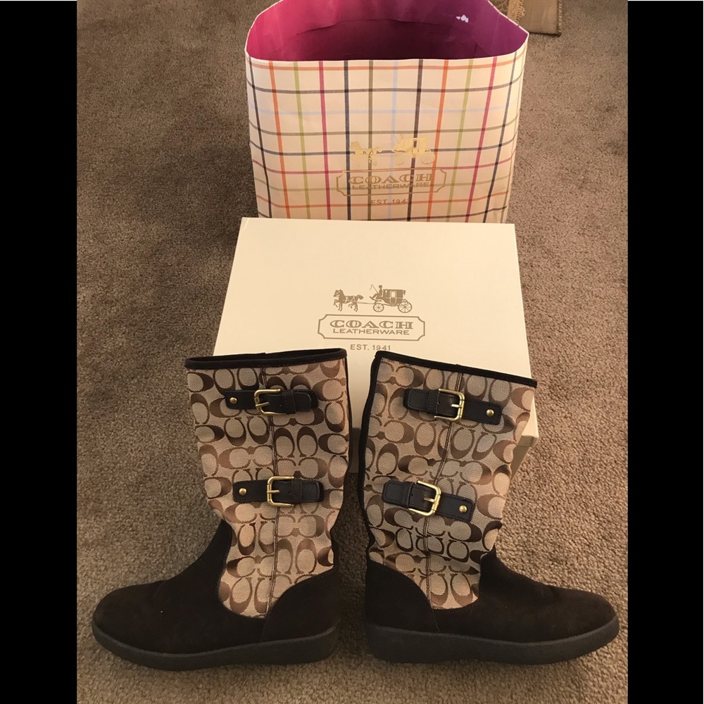 Coach Khaki Tinah Signature Winter Boots